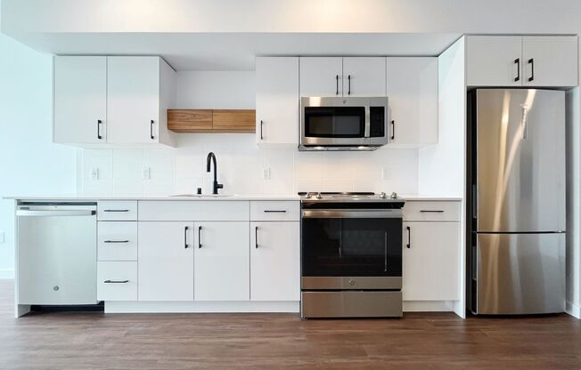 1 bed, 1 bath, 548 sqft, $2,345, Unit 604