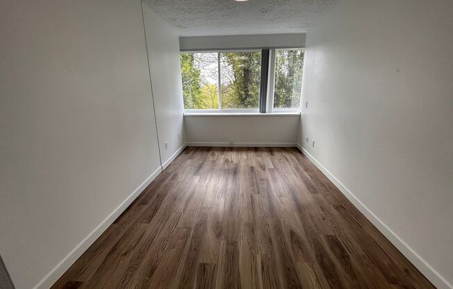 2 beds, 2 baths, 990 sqft, $1,650, Unit 209