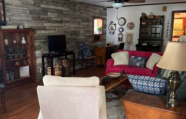 Regency Cove 55+ Gated Community - Stunning 2 bedroom, 1 bathroom for rent, won't last long!!