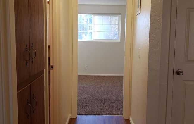 2 beds, 1 bath, $1,495