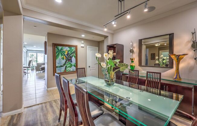 3 beds, 3 baths, $6,995