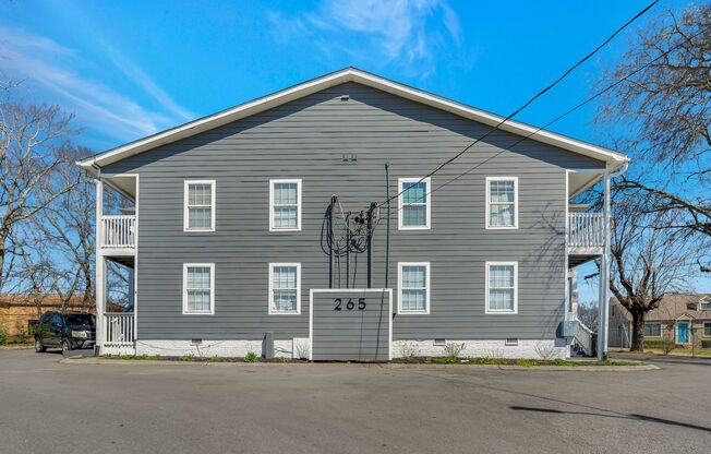 2 beds, 1.5 baths, 850 sqft, $1,249, Unit C5