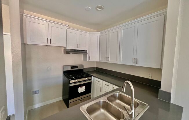 Pinewood Apartments