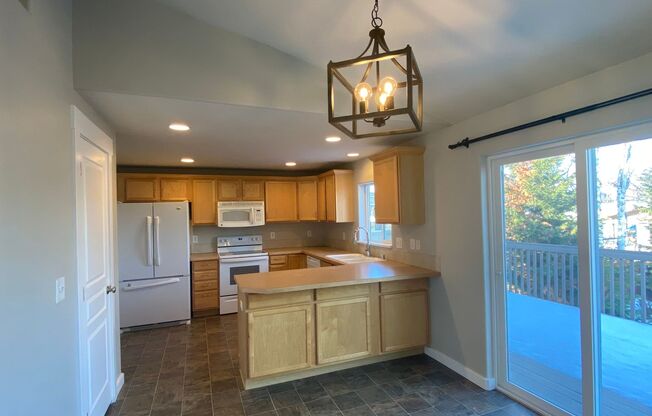 Beautiful 4-bedroom 2.5 bath home located on 5-mile prairie available for move in July 18th
