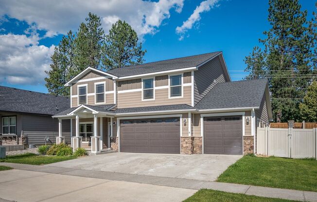 5 bed 2.5 bath with office and 4 car garage