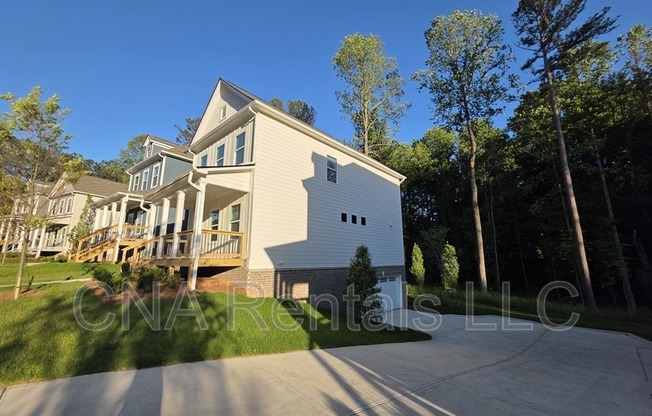 1668 EAGLE DR