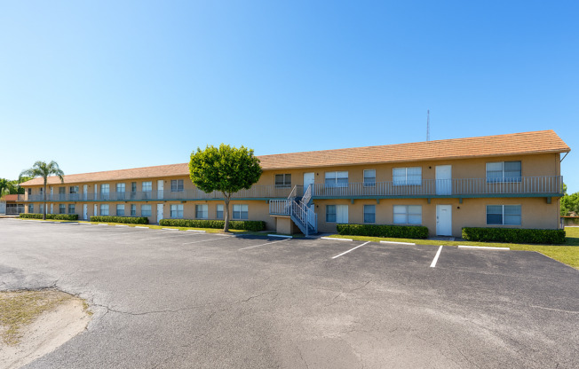 806 9th St West Palm Beach, FL 33403