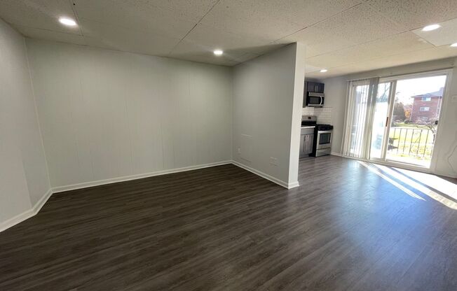 1 bed, 1 bath, 600 sqft, $1,495, Unit D - 24