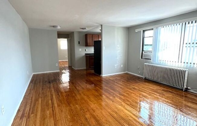 1 bed, 1 bath, $1,135