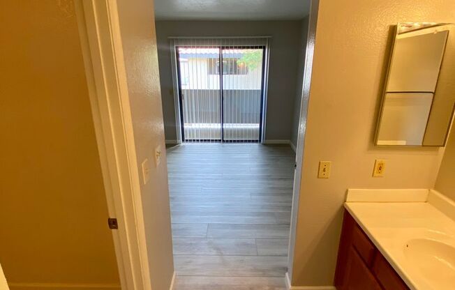 2 beds, 2 baths, $1,595, Unit # 225