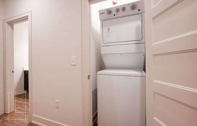 2 beds, 1 bath, $1,584, Unit 875 Michigan Ave Apt. 106