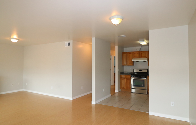 3 beds, 2 baths, $4,650