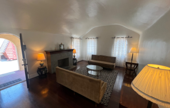 16521 S NORMANDIE AVE