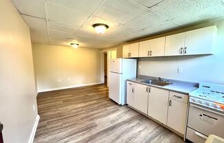 102 - 214/216 Oneida St