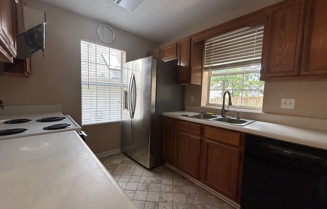 413 Sherrels Ford - Home Located in Peachtree City!  Master Suite on Main!  Open Concept Living!  Close to Shopping, Schools, & Airport!  AVAILABLE OCT. 2025!