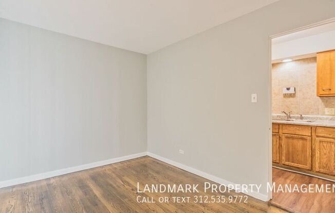 440 W DIVISION ST