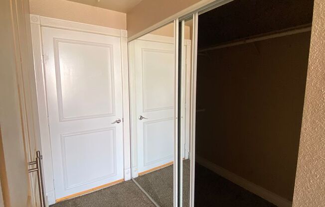 1 bed, 1 bath, $1,700, Unit #322