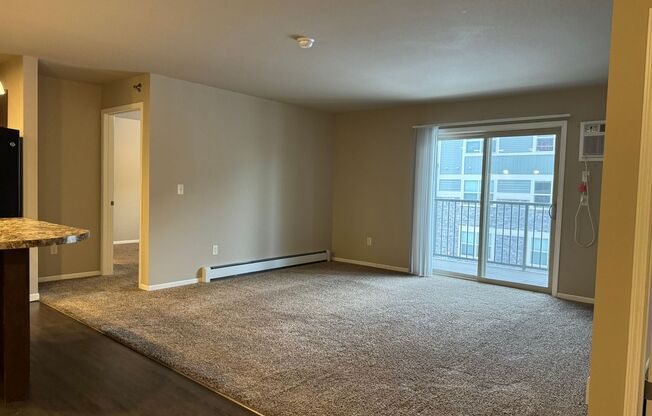 2 beds, 2 baths, 1,011 sqft, $1,230, Unit 2360-305