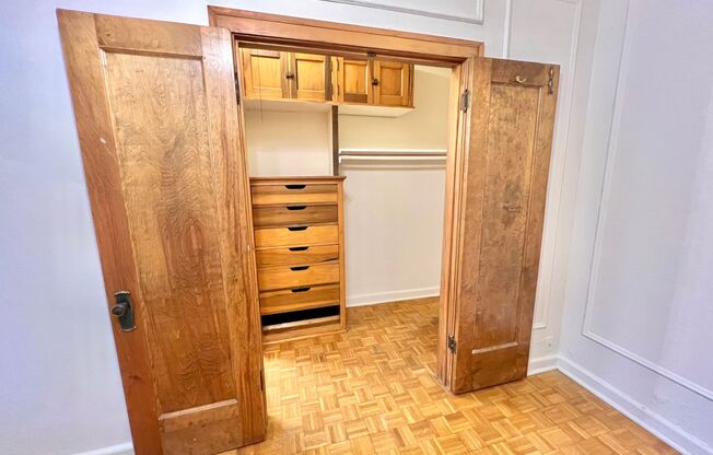 Studio, 1 bath, 300 sqft, $1,445, Unit 644-103