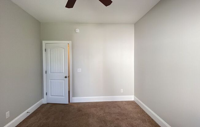 3 beds, 2 baths, $1,900