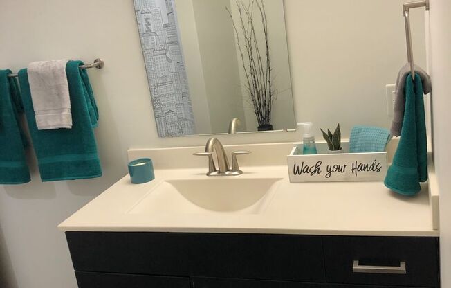 1 bed, 1 bath, 697 sqft, $1,525, Unit 309