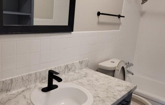 1 bed, 1 bath, 725 sqft, $899