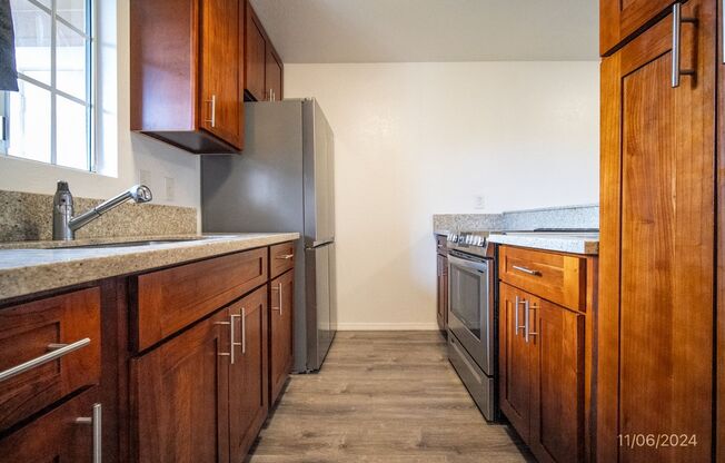 2 beds, 2 baths, $2,700, Unit Unit U104