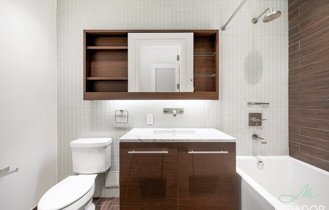 1 bed, 2 baths, $6,000, Unit 15F