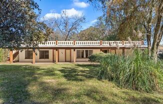 Spacious & Modern 2-Bedroom Duplex in Private Lake Jackson Setting – Tallahassee