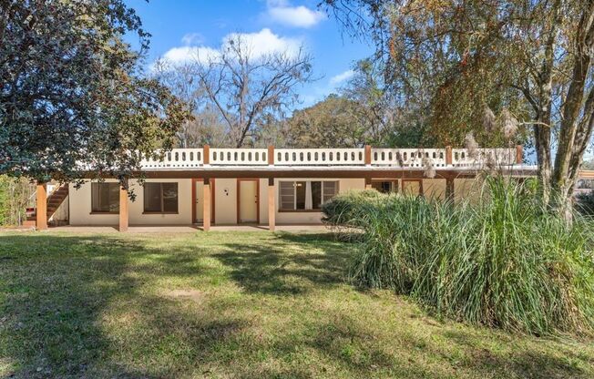 Spacious & Modern 2-Bedroom Duplex in Private Lake Jackson Setting – Tallahassee