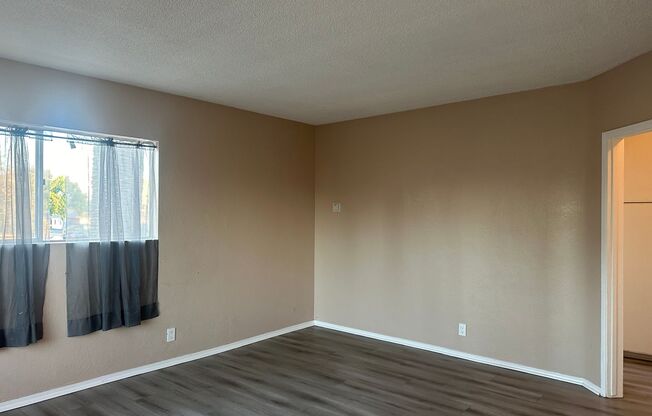 2 beds, 1 bath, 662 sqft, $2,500, Unit 303 N. Lincoln St. Unit A