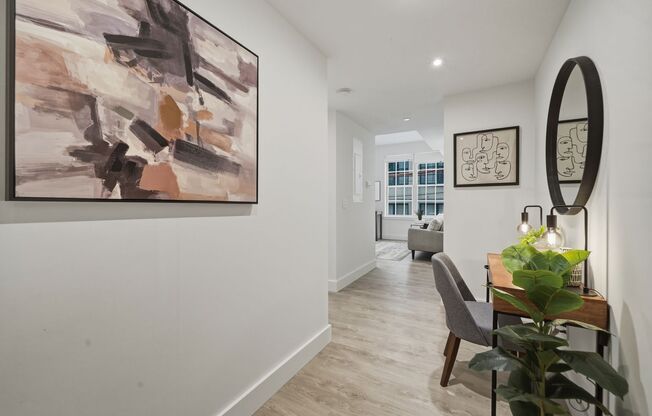 Studio, 1 bath, 675 sqft, $1,575