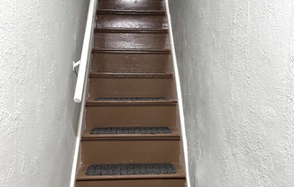 915 N 66 ST