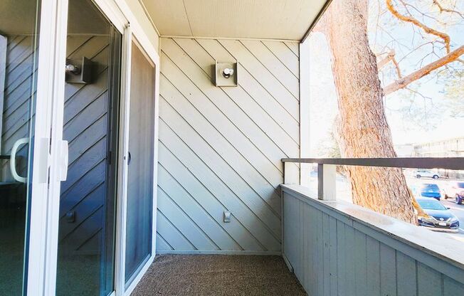 Studio, 1 bath, 440 sqft, $1,005, Unit 217