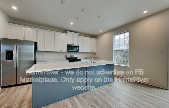 121 SWEETWATER DR