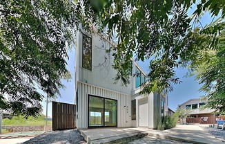 906 BLACKLAND CT