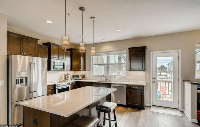 Spacious Modern Townhome in Prime Apple Valley Location | 4 Bed 4 Bath for $2,999!