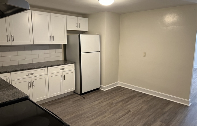 1 bed, 1 bath, 700 sqft, $2,000, Unit 1