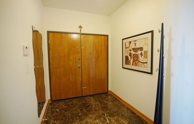 2 beds, 3 baths, $6,800, Unit Unit 301