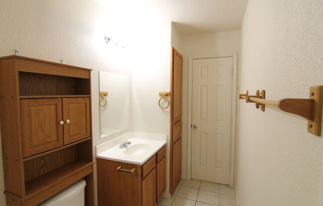 2 beds, 2 baths, $1,295