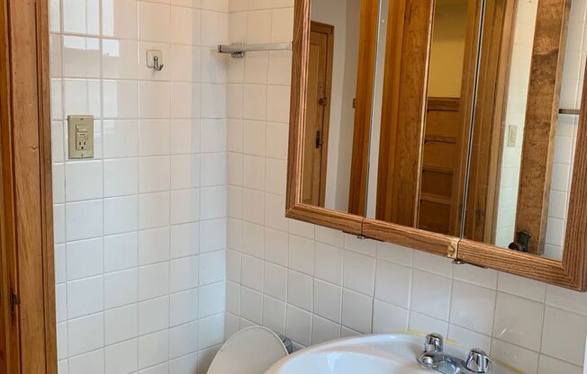 Studio, 1 bath, 300 sqft, $1,495, Unit 644-209