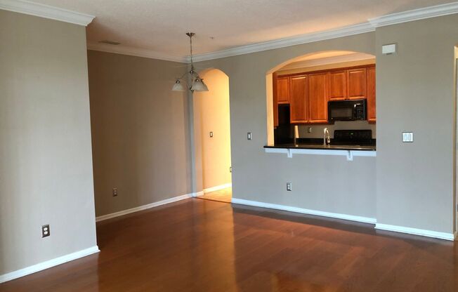 3 beds, 2 baths, $2,200, Unit UNIT 117