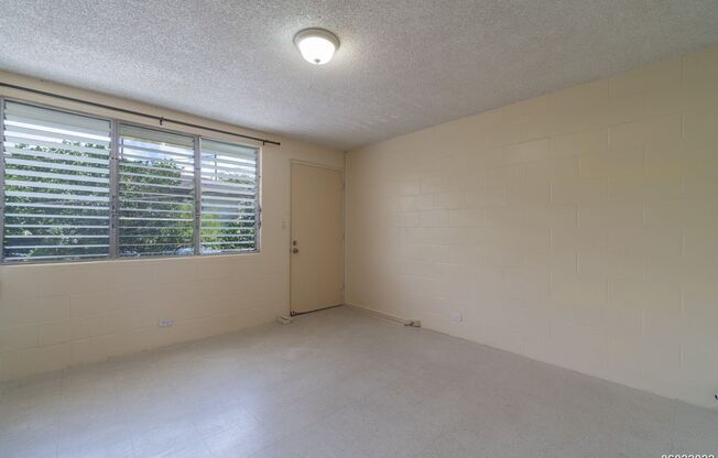 1-bedroom 1-bath with 1 ASSIGNED PARKING in Honolulu