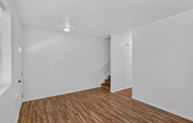 Bright & Spacious Townhome with Private Patio