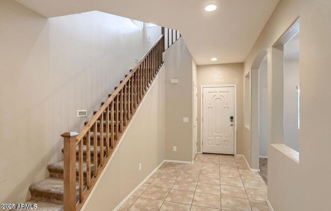 Beautiful 3 bedroom 3 bath home!