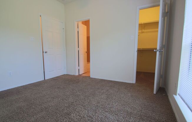 3 beds, 2 baths, 1,100 sqft, $1,495, Unit 130