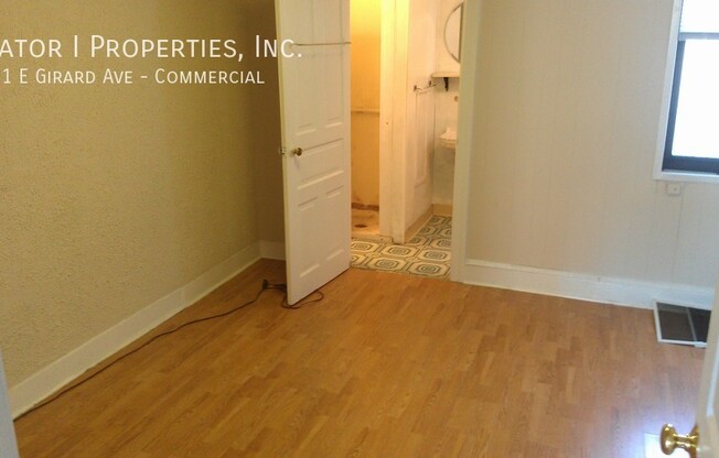231 E Girard Ave
