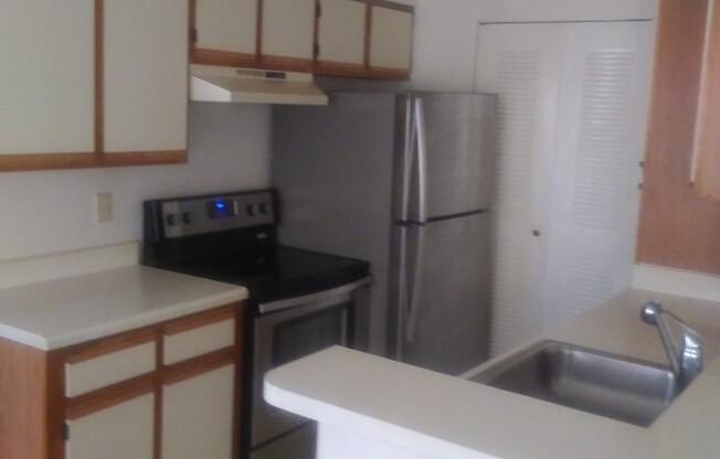 2 Bedroom/ 2 Bath at Tradewinds in Metrowest ...