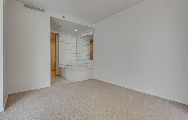 1 bed, 1 bath, $2,650