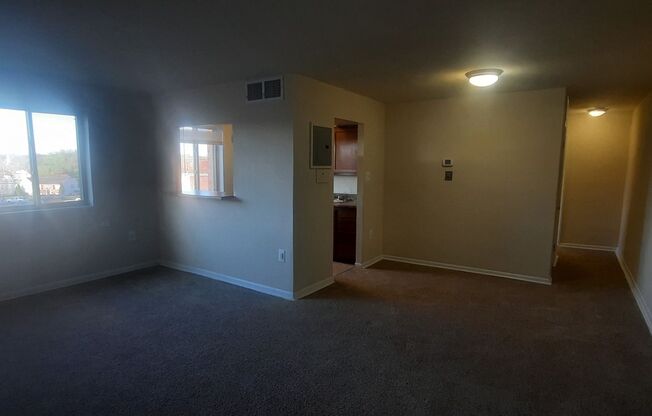 2 beds, 1 bath, 800 sqft, $1,650, Unit 2510-301